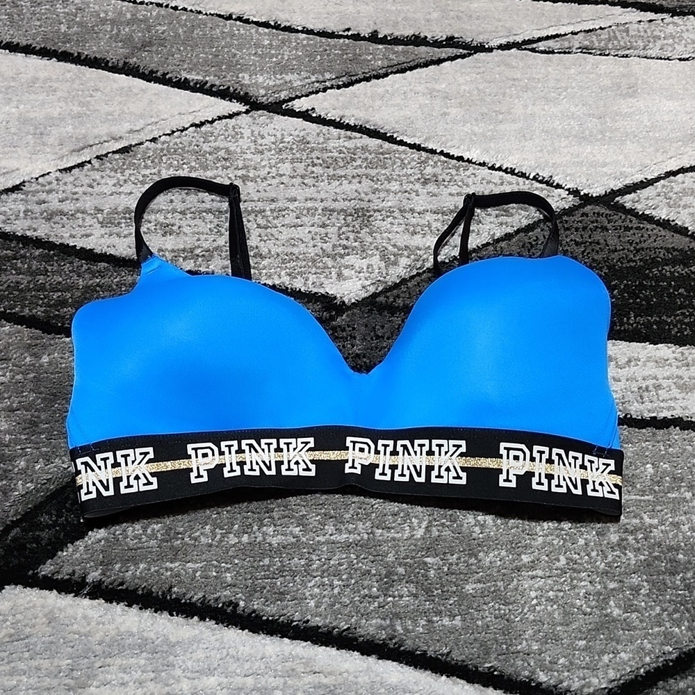 VS PINK WEAR EVERYWHERE WIRELESS LIGHTLY LINED BLUE GOLD SHINE LOGO BRA 32D